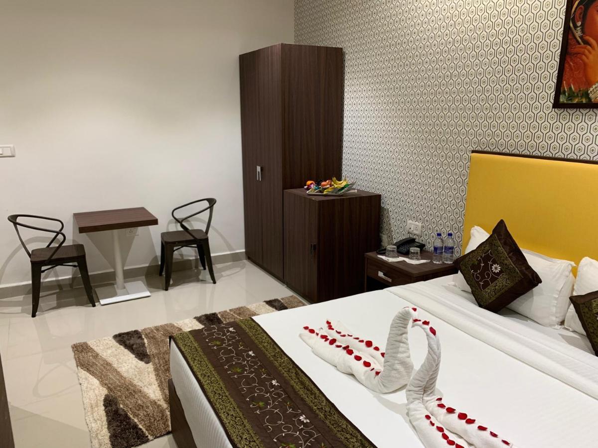 Tranquil Inn Calangute Ngoại thất bức ảnh